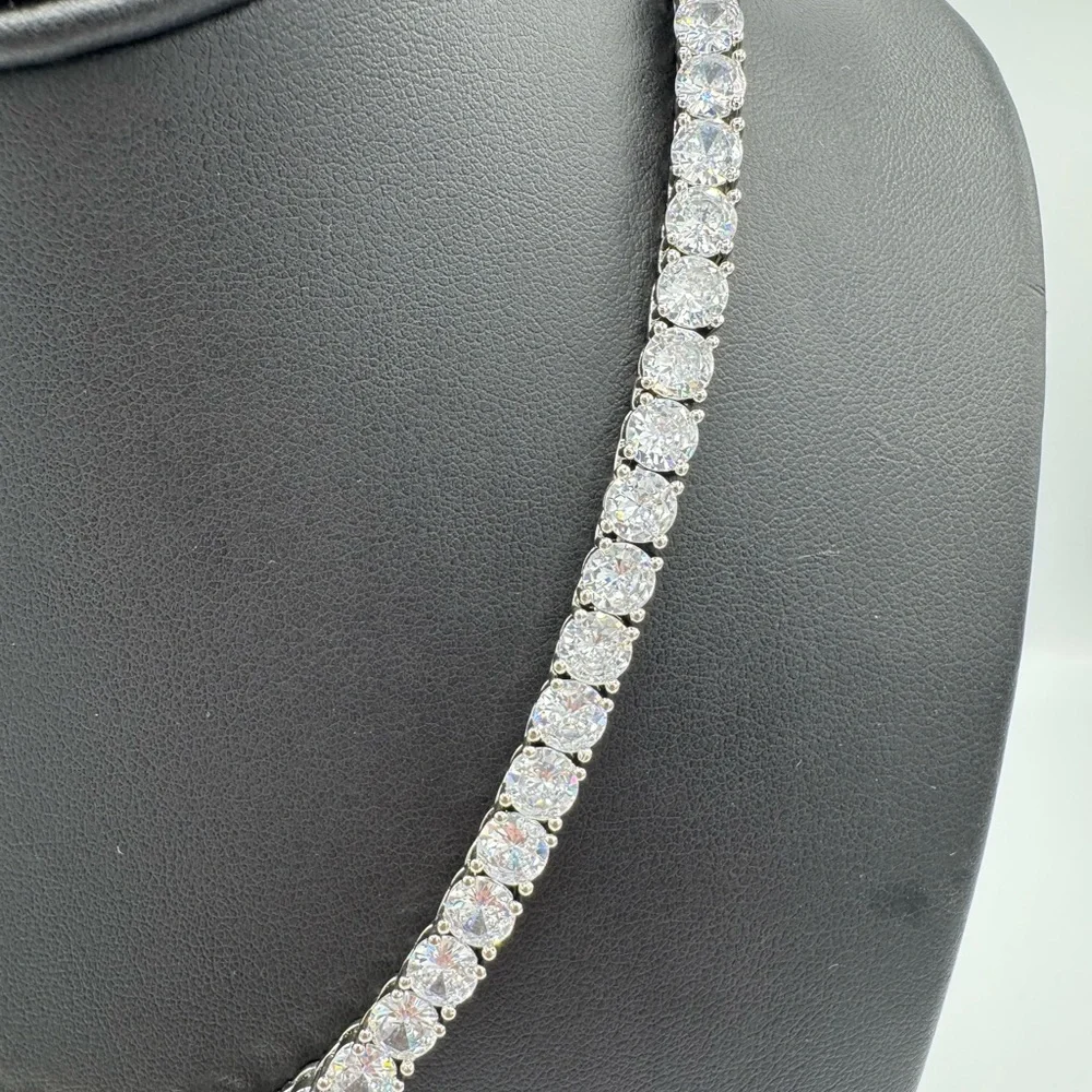 18k 63ct Tennis Necklace - Picture 8 of 10